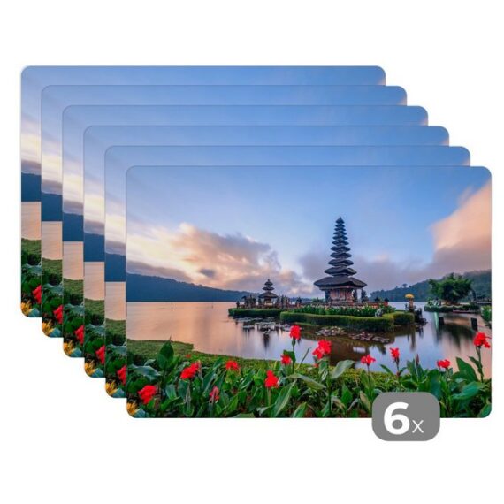 Platzset, Blumen für den Pura Ulun Danu Bratan-Tempel auf Bali, MuchoWow, (6-St), Platzset, Platzdecken, Platzmatte, Tischmatten, Schmutzabweisend