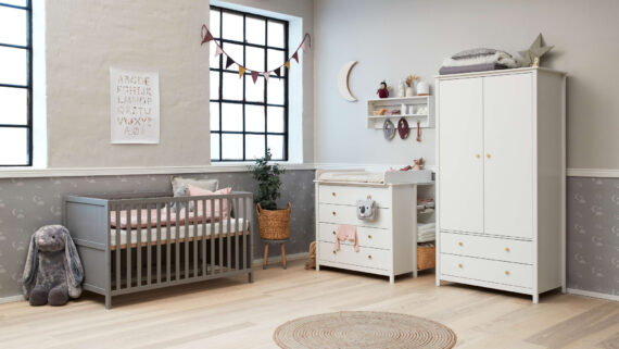 Thuka Wandregal "Luna Babyregal, Wandboard, Babyzimmer,", Kinderegal mit Messingknöpfen. Ablagefläche