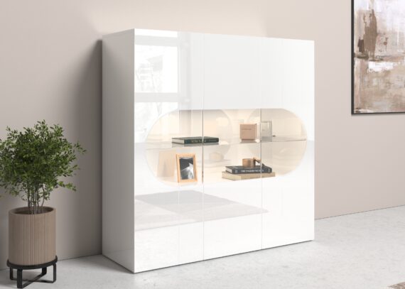 INOSIGN Highboard "Real,Highboard,Kommode,Schrank mit 3 Türen,komplett hochglanz lackiert", mit 3 Türen, davon 2 aus Glas, mit einer großen Glasablage, Höhe 121