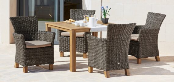 MERXX Garten-Essgruppe "Toskana", (9 tlg.), 4 Sessel, Tisch 110x110x75 cm, Polyrattan/Akazie