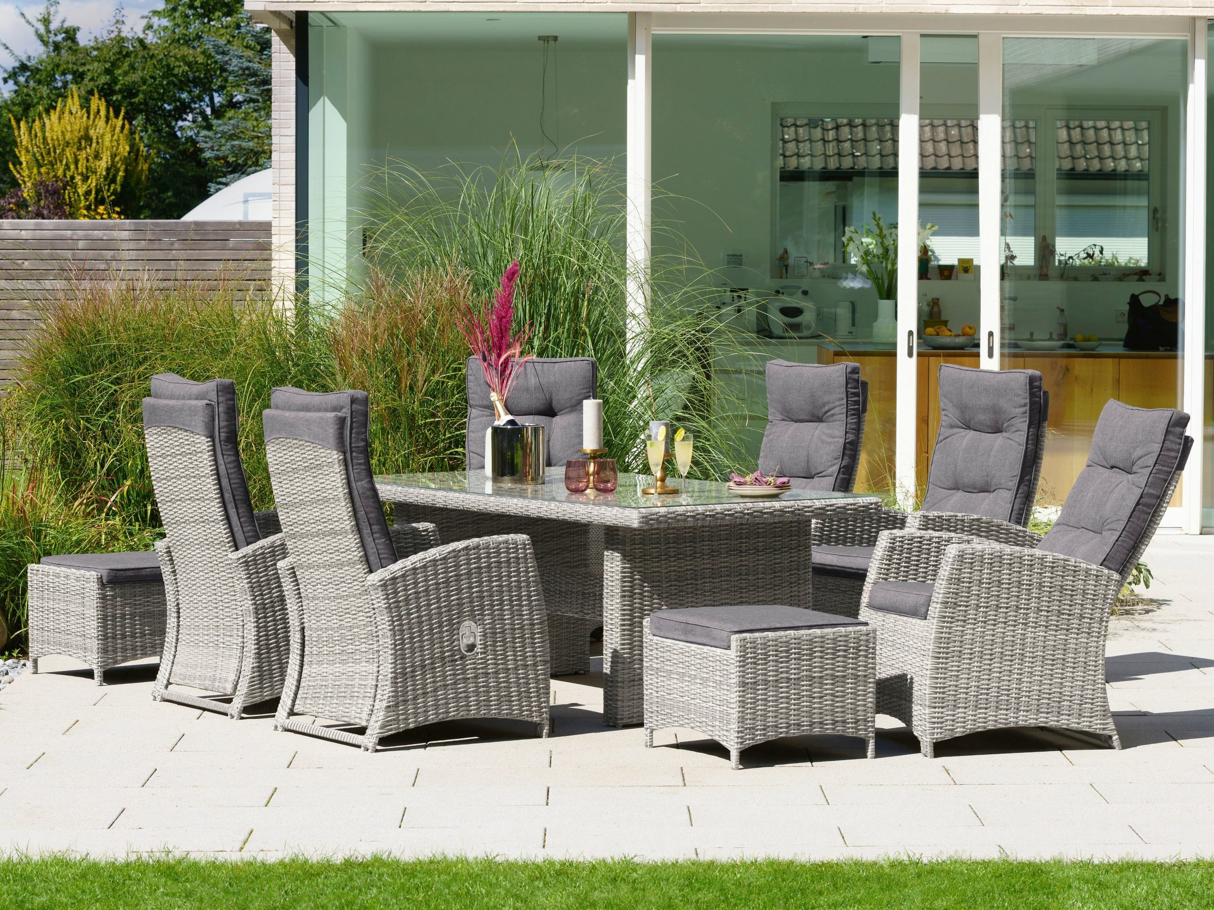 KONIFERA Garten-Essgruppe „Monaco“, (Set, 17 tlg., 6x Sessel, 2x Hocker, 1x Tisch 200x100x74cm, inkl. Auflagen), Polyrattan, Aluminium, Rückenlehne verstellbar